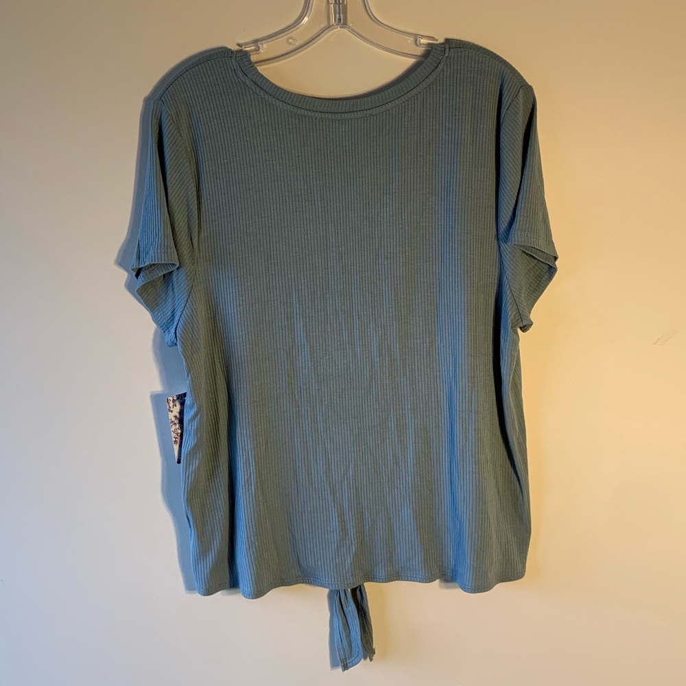 Pink Republic | Smokey Sage Knotted Top | XXL - Picture 2 of 7